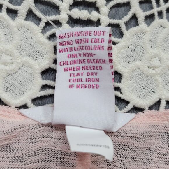 Candies Pink Preppy Bodycon Shirt Lace Gathers Cap Sleeves NEW $34 Womens Size S - Picture 7 of 7